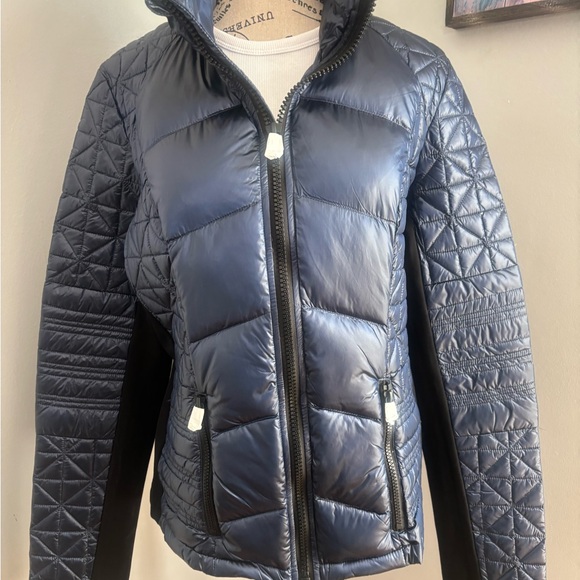 Blanc Noir Lightweight Puffer Jacket - Picture 11 of 11
